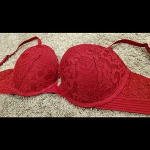 Victoria's Secret Bra 32DD Red/Crimson Very Sexy Push Up Lace EUC Gorgeous Sexy